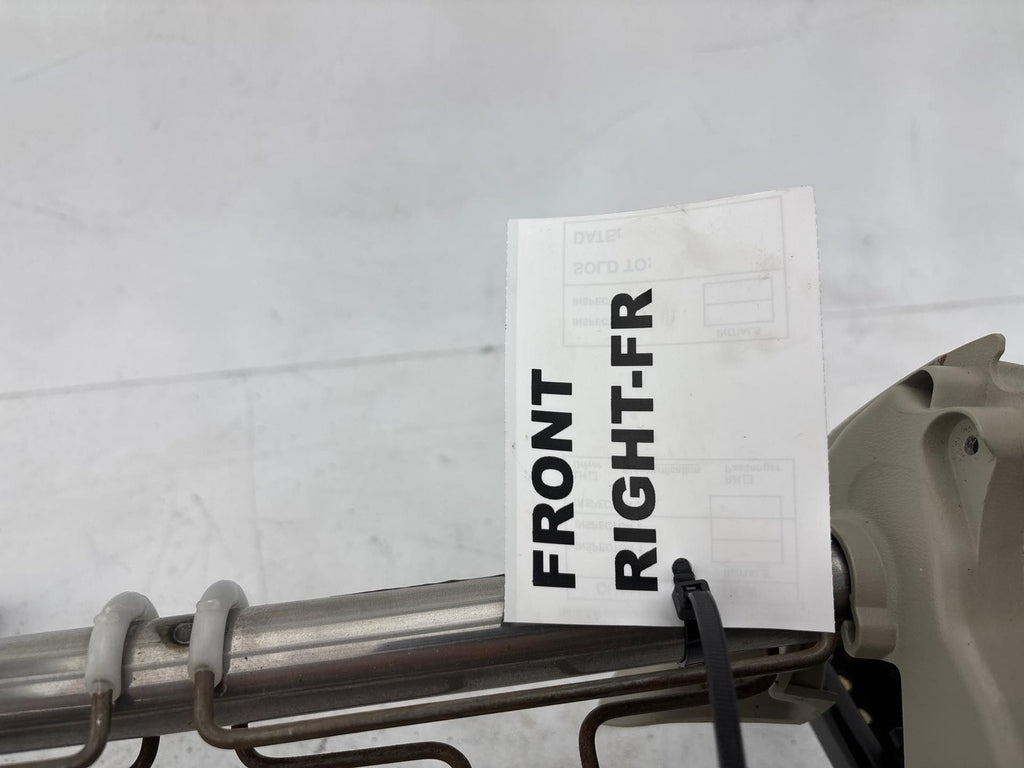 11-20 TOYOTA SIENNA Passenger Front Right Seat Track Manual