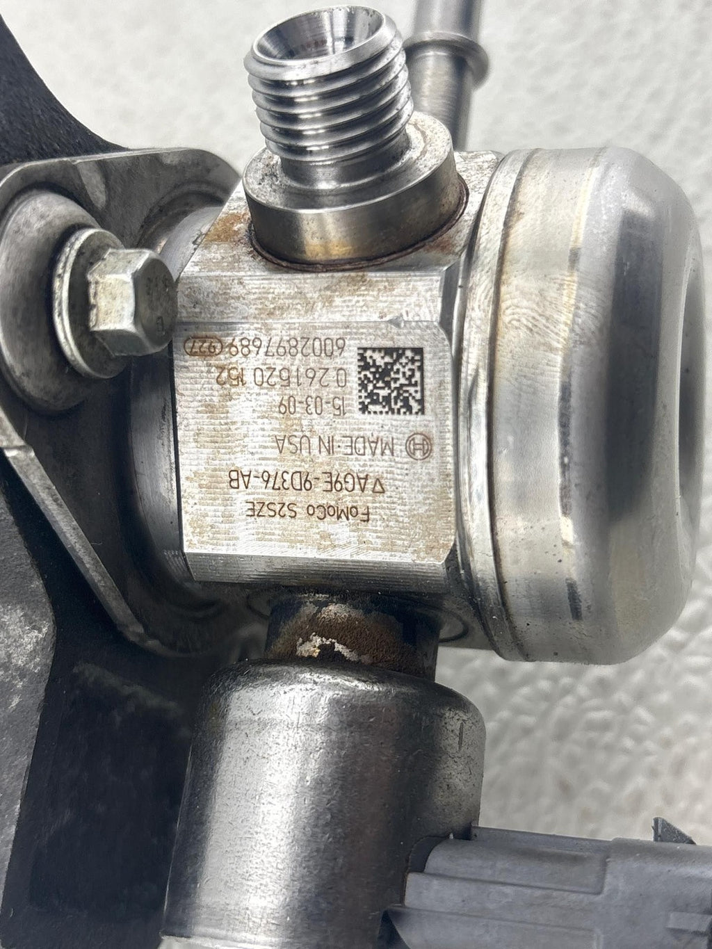 12-17 LR2 Discovery Sport Range Rover Evoque High Pressure Fuel Pump OEM