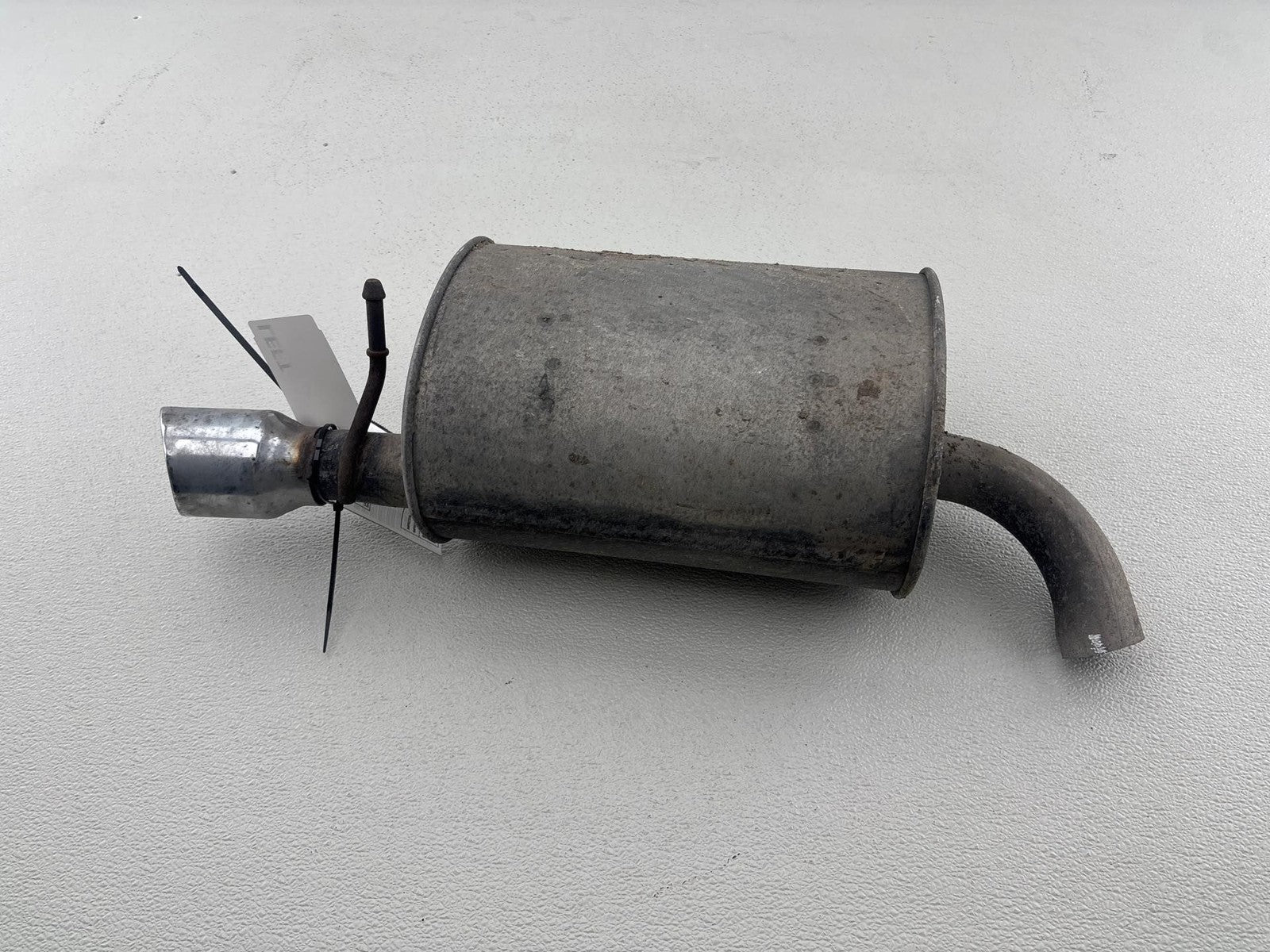 02-05 Ford Thunderbird 3.9L V8 Left Exhaust Muffler OEM 1W6Z-5230-AA