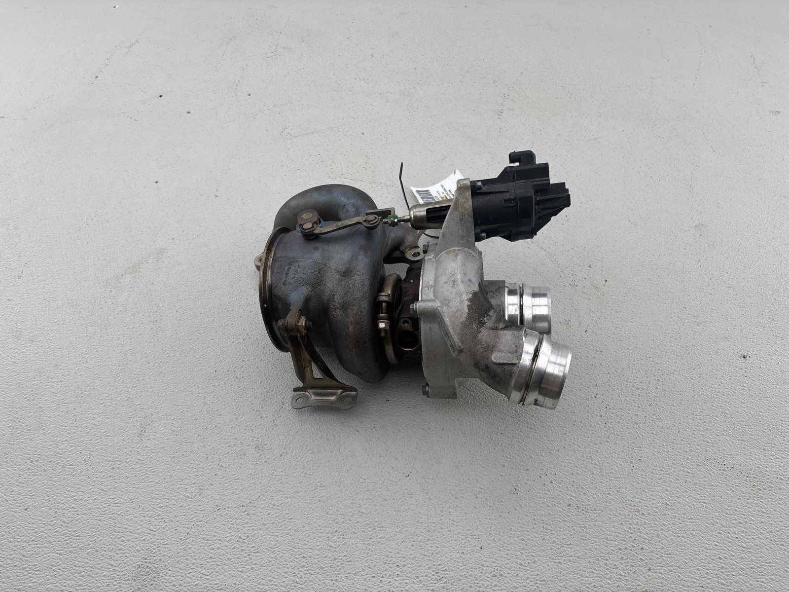 19-23 BMW X5 G05 Turbo 8679021 867902102 18631015061