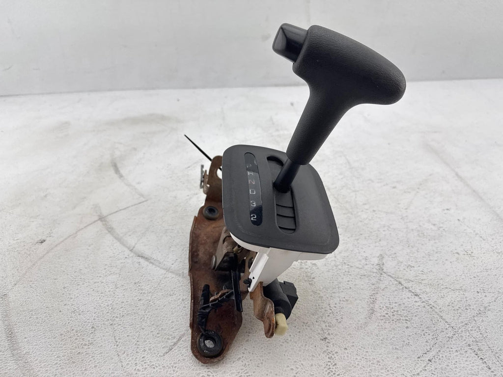 00-02 Saturn S Series Sw Automatic Transmission Shift Lever Assembly Oem