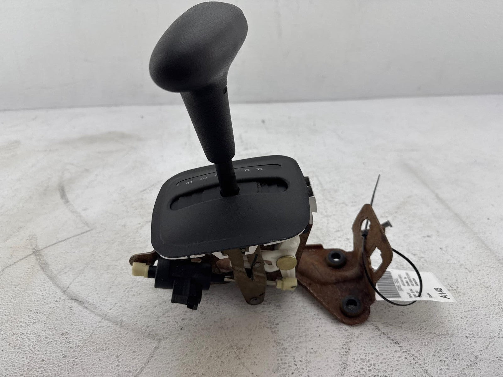 00-02 Saturn S Series Sw Automatic Transmission Shift Lever Assembly Oem