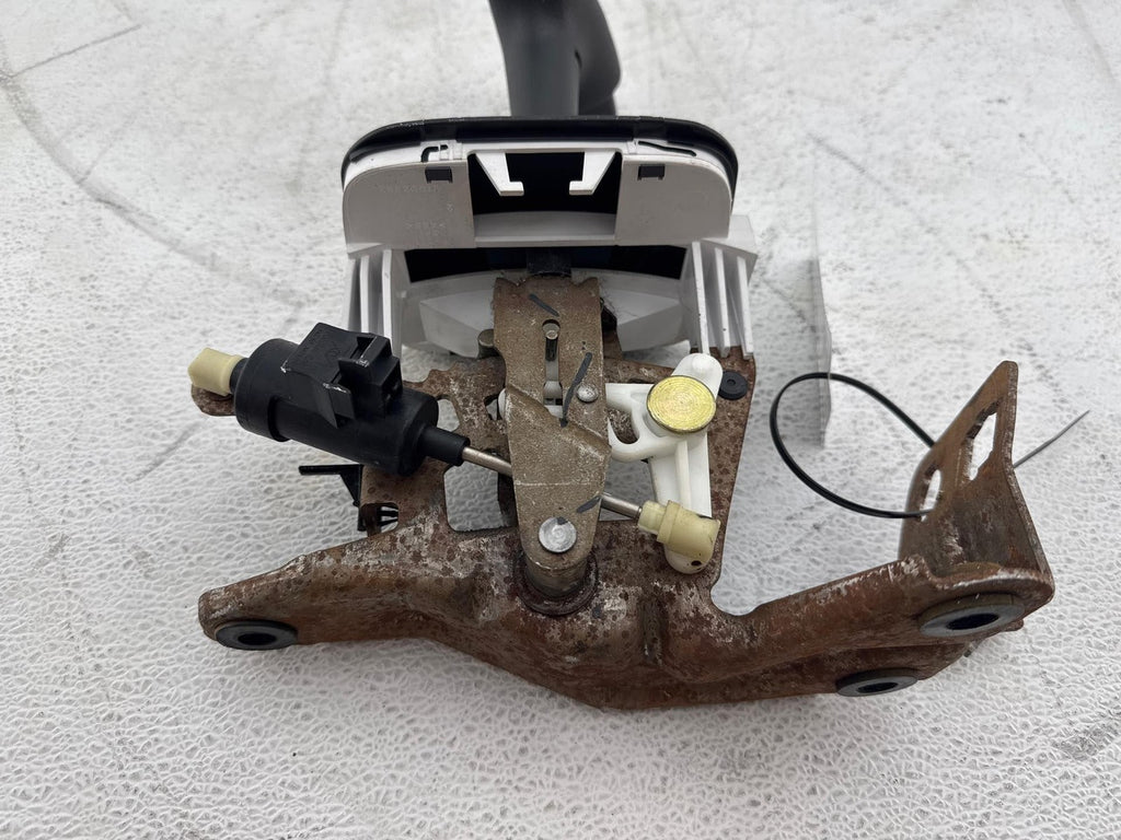 00-02 Saturn S Series Sw Automatic Transmission Shift Lever Assembly Oem