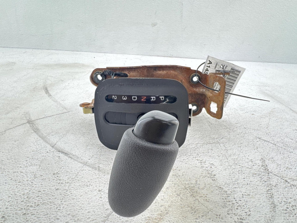 00-02 Saturn S Series Sw Automatic Transmission Shift Lever Assembly Oem
