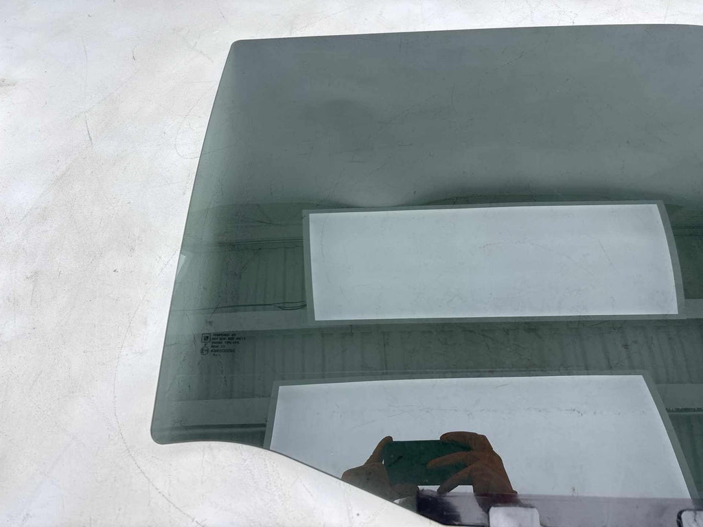 07-17 Gmc Acadia Rear Left Driver Side Door Window Glass Oem