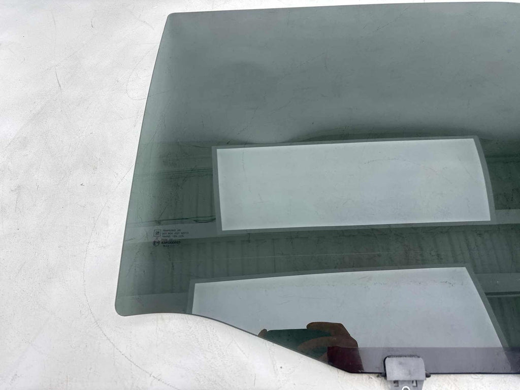 07-17 Gmc Acadia Rear Left Driver Side Door Window Glass Oem