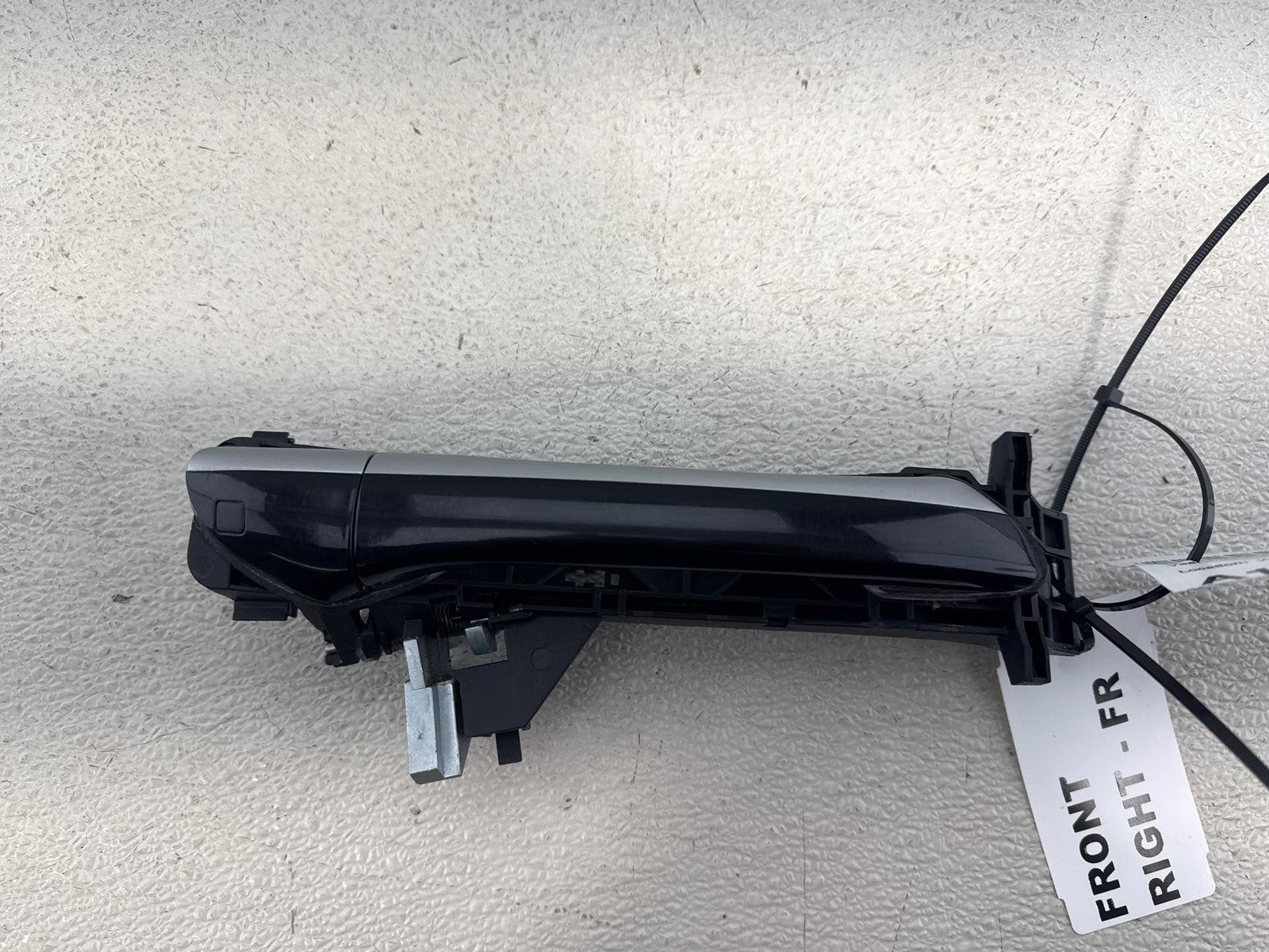 05-06 Mercedes SL600/500 SL55/65 Front Right Exterior Door Handle OEM