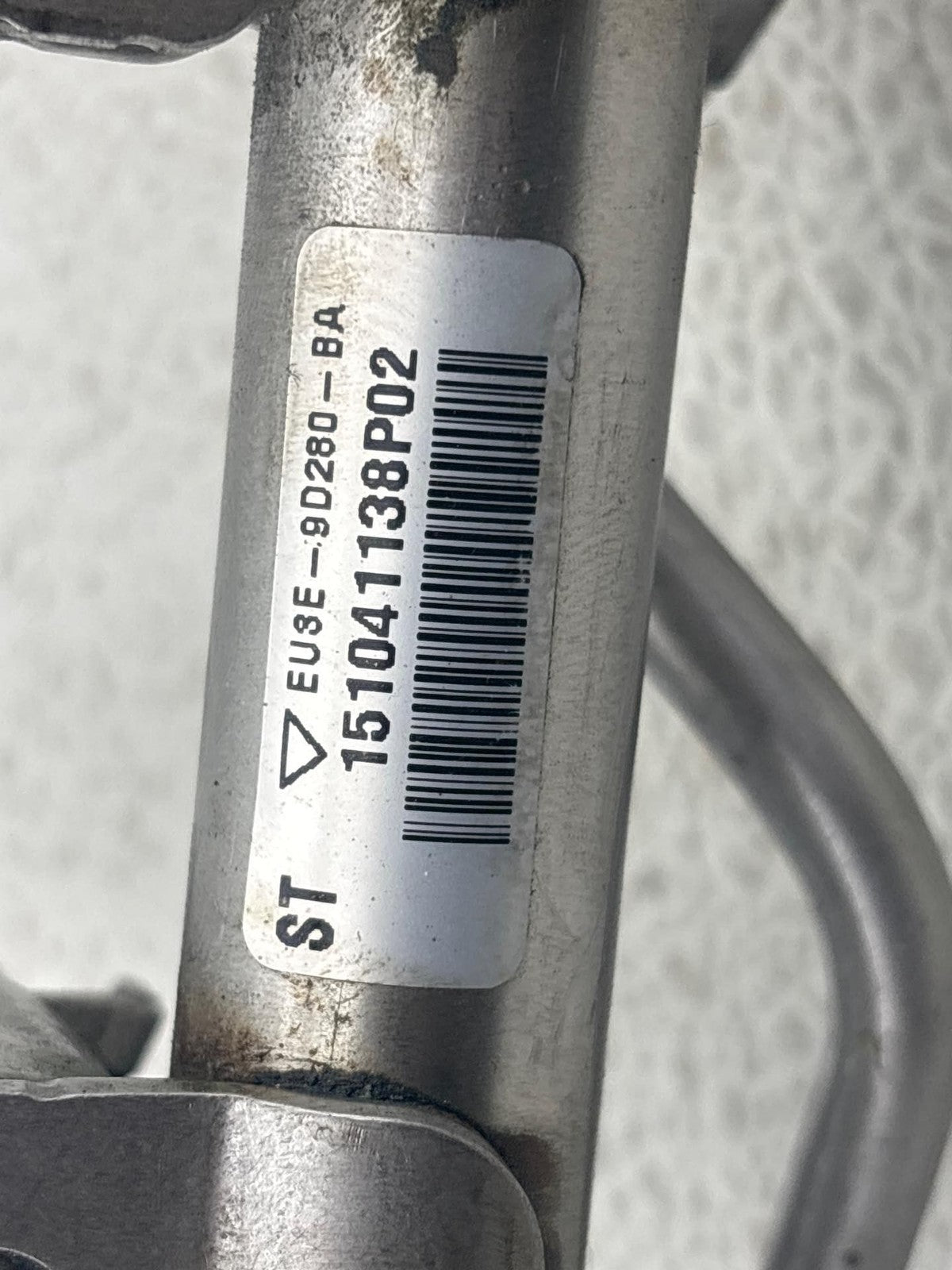 12-17 RANGE ROVER EVOQUE FUEL RAIL WITH INJECTORS EU3E9F797BB