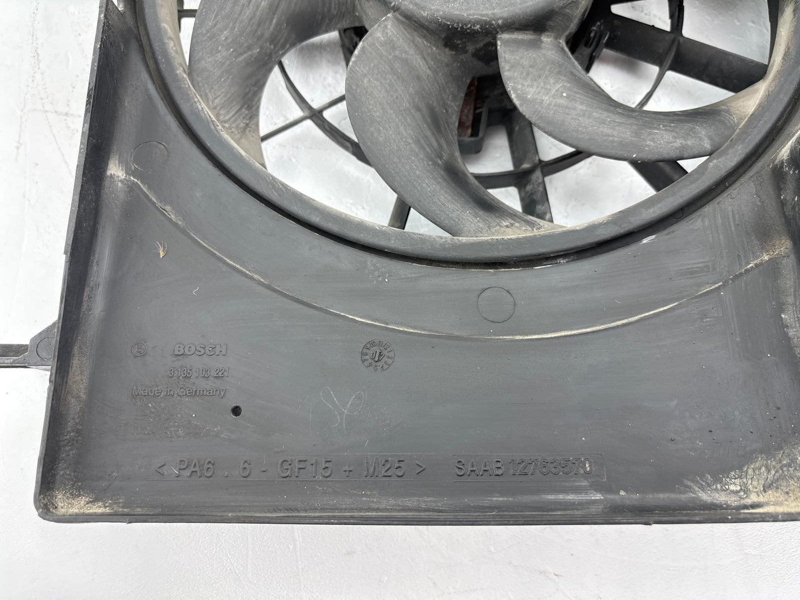 1999-2010 Saab 9-5 Aero Radiator Cooling Fan Assembly 2.3L 4 Cylinder Fits