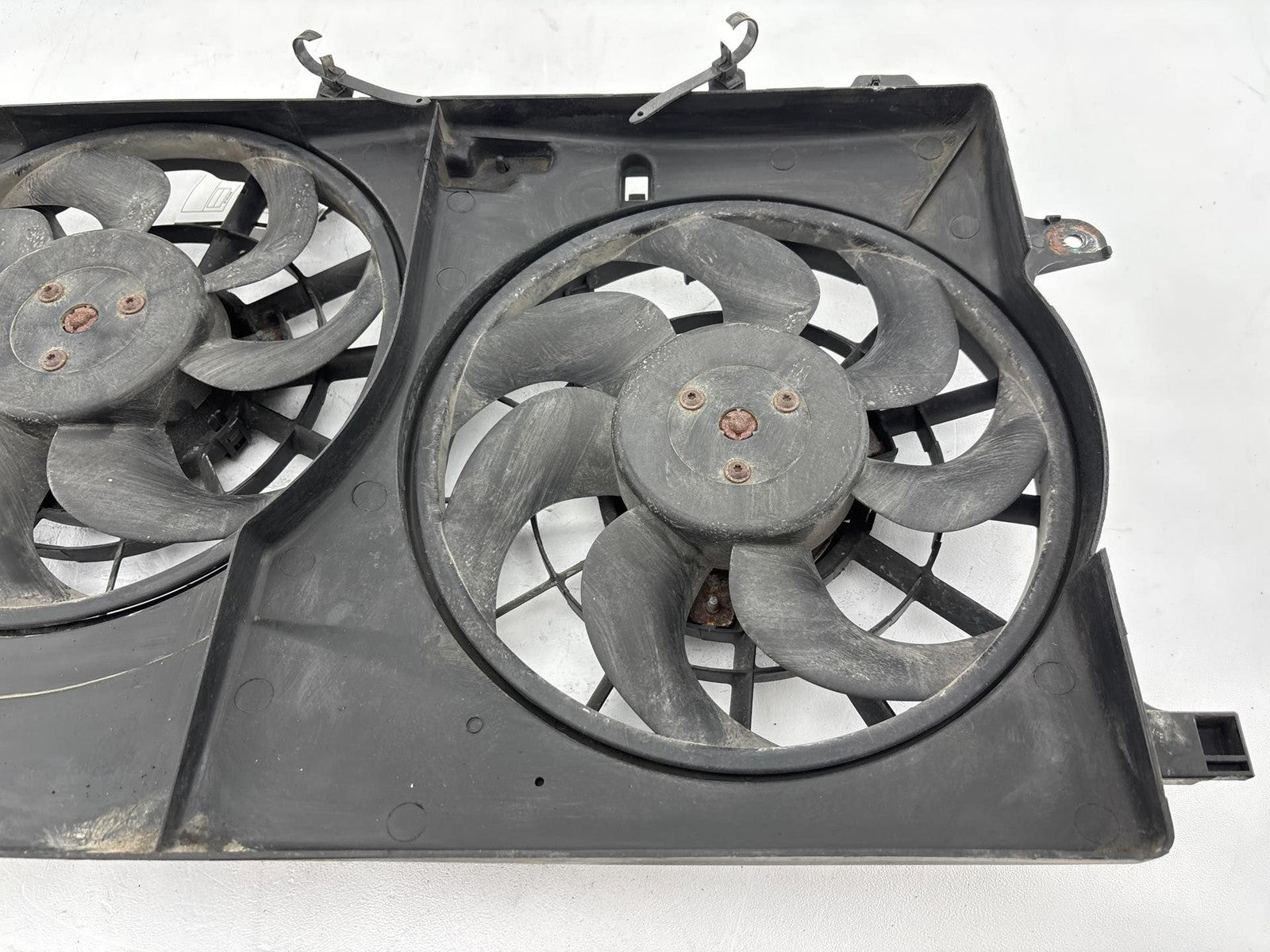 1999-2010 Saab 9-5 Aero Radiator Cooling Fan Assembly 2.3L 4 Cylinder Fits