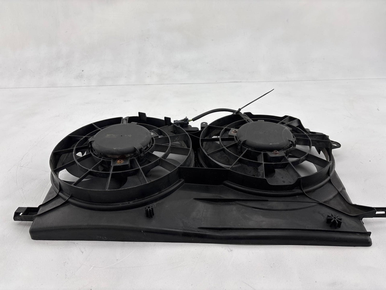 1999-2010 Saab 9-5 Aero Radiator Cooling Fan Assembly 2.3L 4 Cylinder Fits