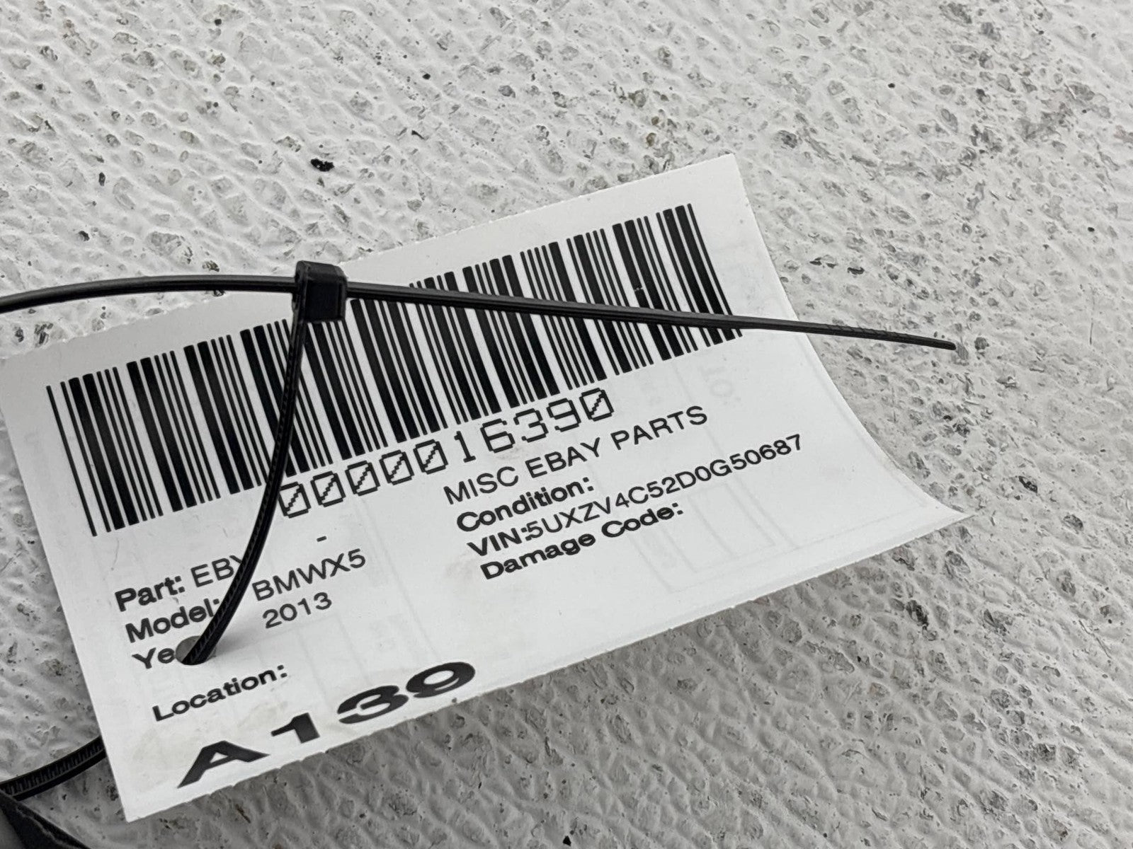 07-13 BMW X5 Rear Center Bumper Mount Bracket W/ Keyless Entry Antenna OEM