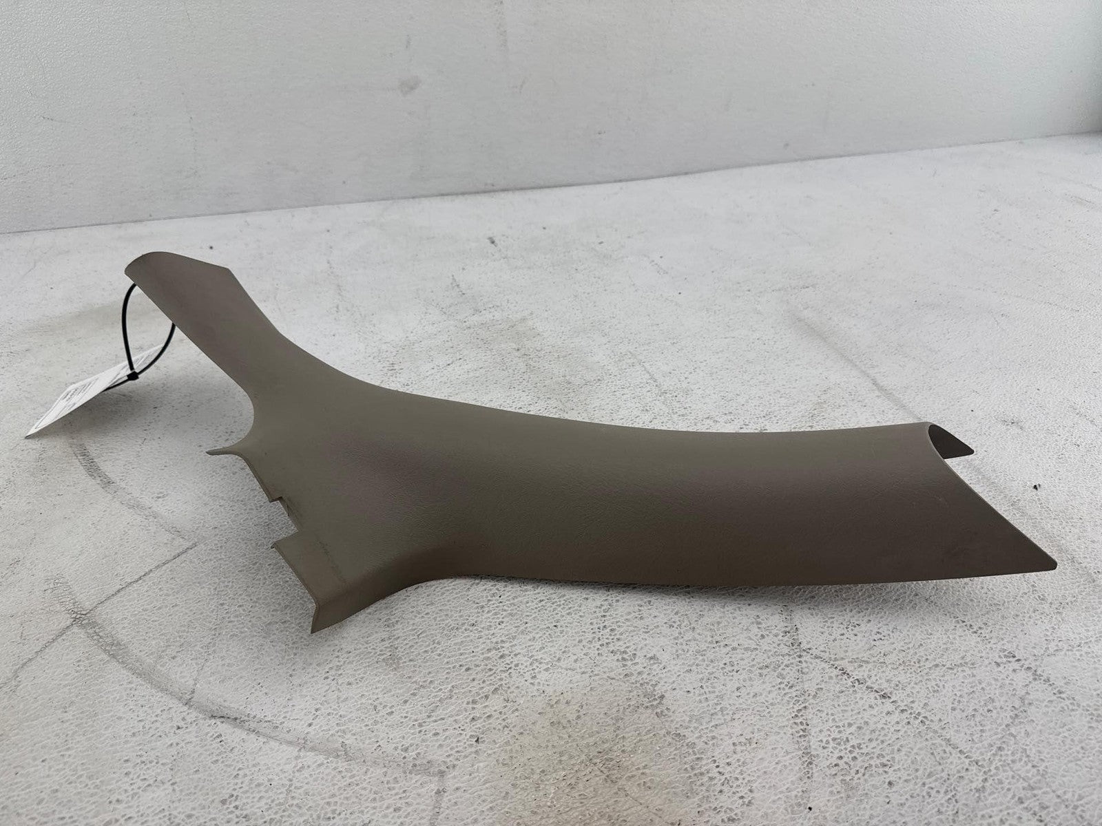 2000 Saturn S Series Sw Rear Left C Pillar Trim Oem