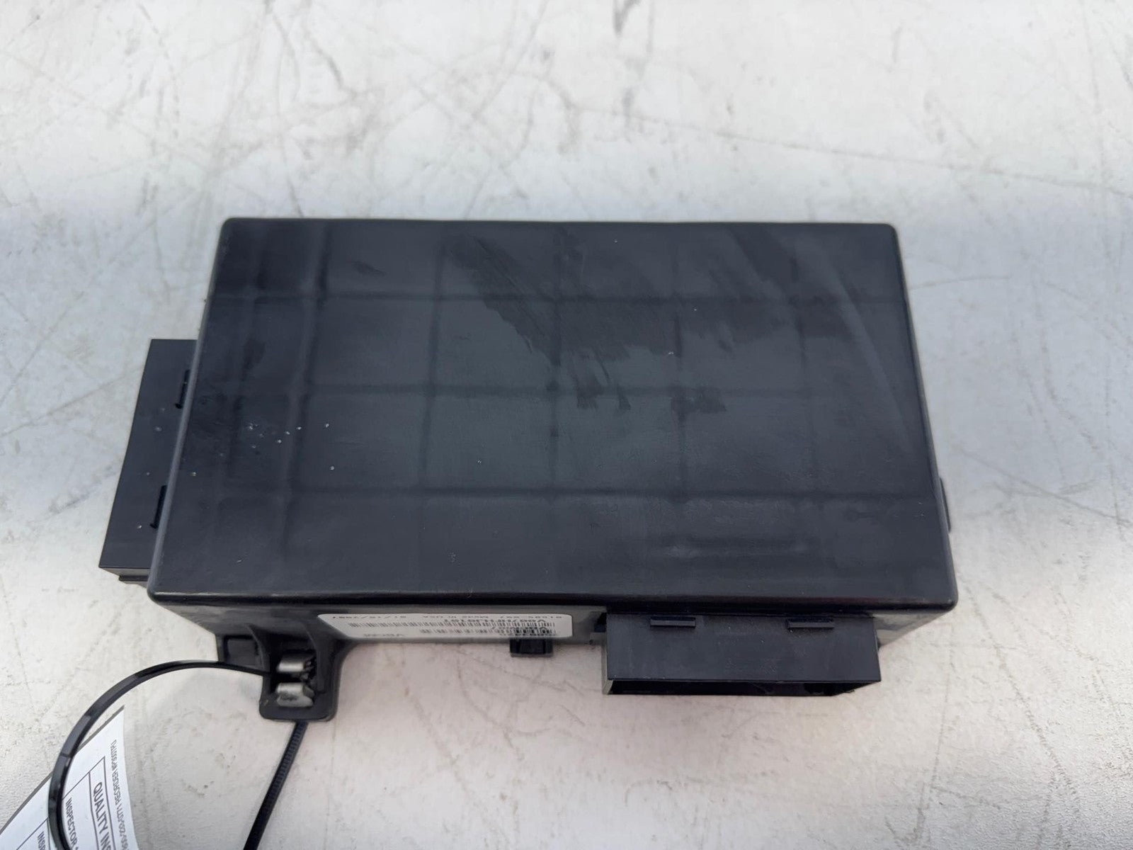 05-09 GRAND PRIX ECM Body Control BCM Left Hand Kick Panel