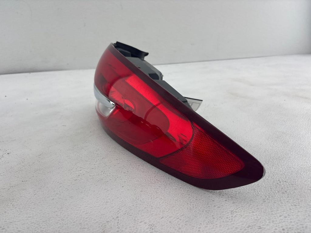 17-20 FORD FUSION rh Passenger Tail Light Quarter Panel Mounted HS7313404AD