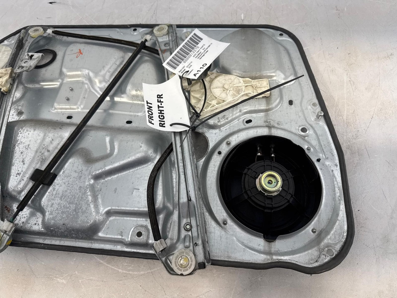 06-10 HYUNDAI SONATA FRONT RIGHT DOOR WINDOW REGULATOR AND MOTOR ASSEMBLY OEM