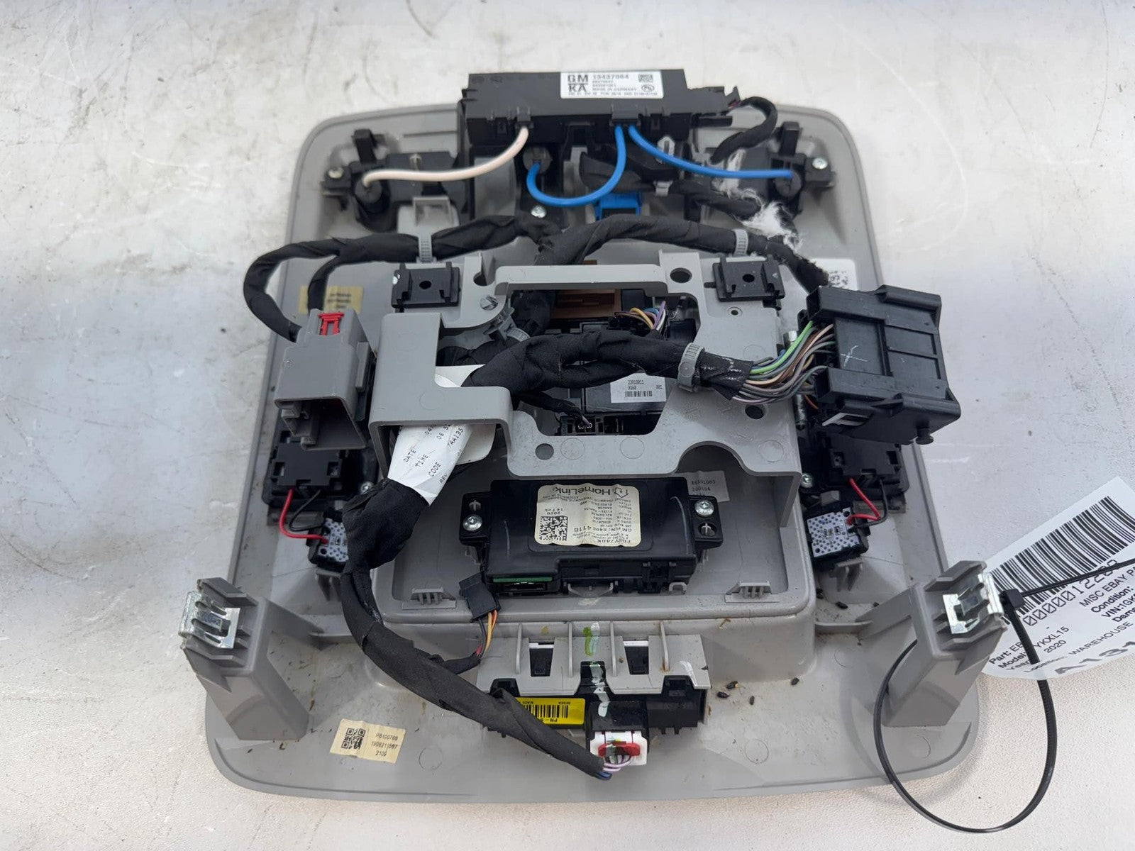 15-20 GMC Yukon XL Overhead Roof Center Console Map Dome Lamps OEM 84084118