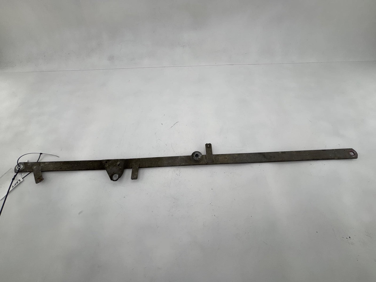 08-13 BMW 135i FRONT LEFT V-BRACE PULL ROD SUB FRAME STRUT BAR OEM