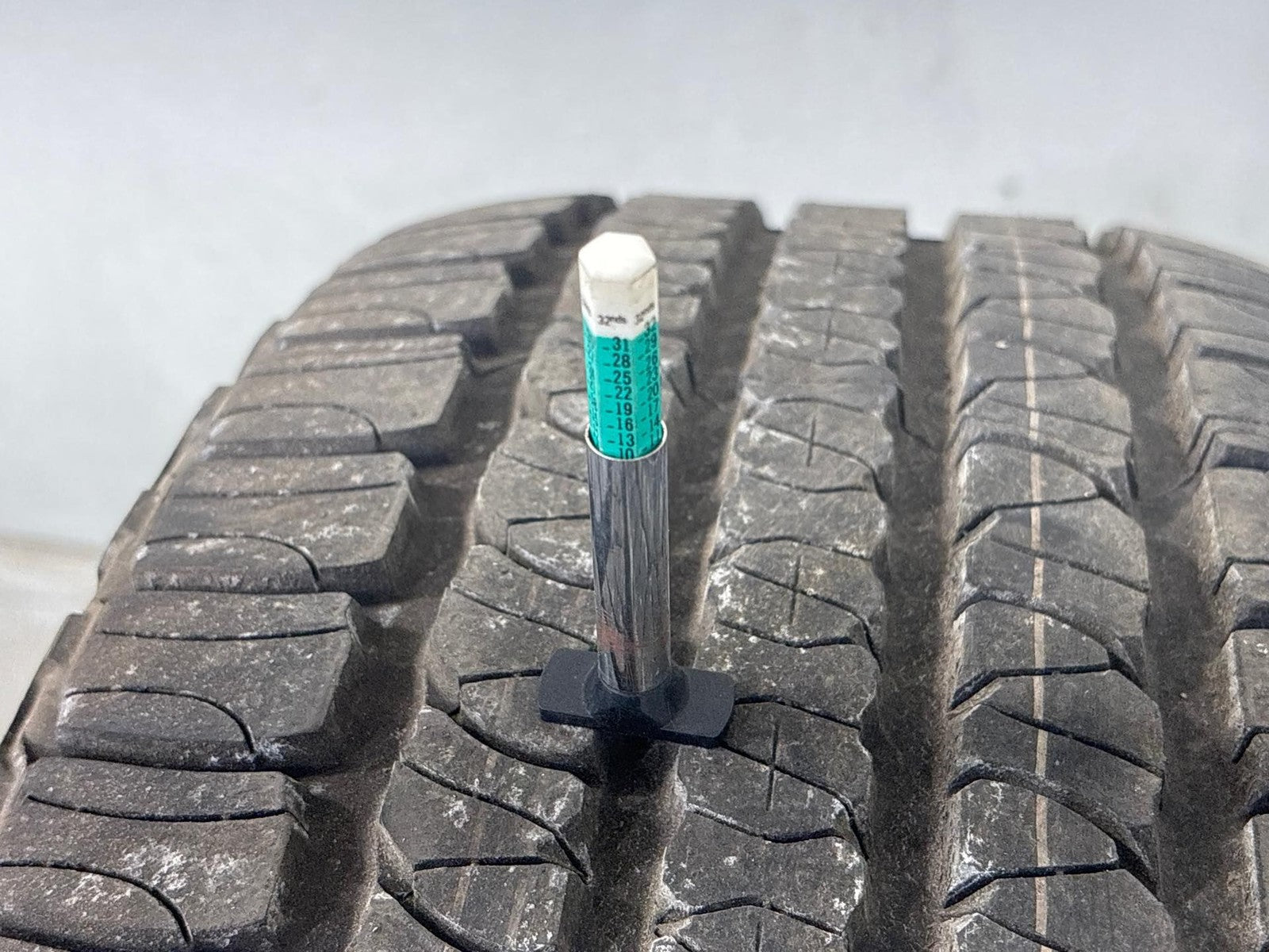 05-07 Jeep Grand Cherokee Spare Tire Wheel 245/65 R17 105S Rim 17x7.5