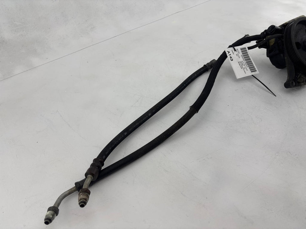 2000-2002 Saturn Sw2 Power Steering Pump W/ Reservoir Oem 21013100