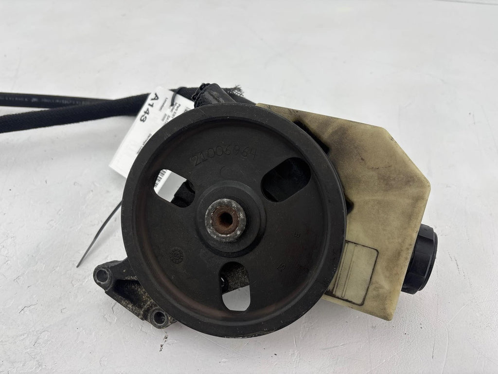2000-2002 Saturn Sw2 Power Steering Pump W/ Reservoir Oem 21013100