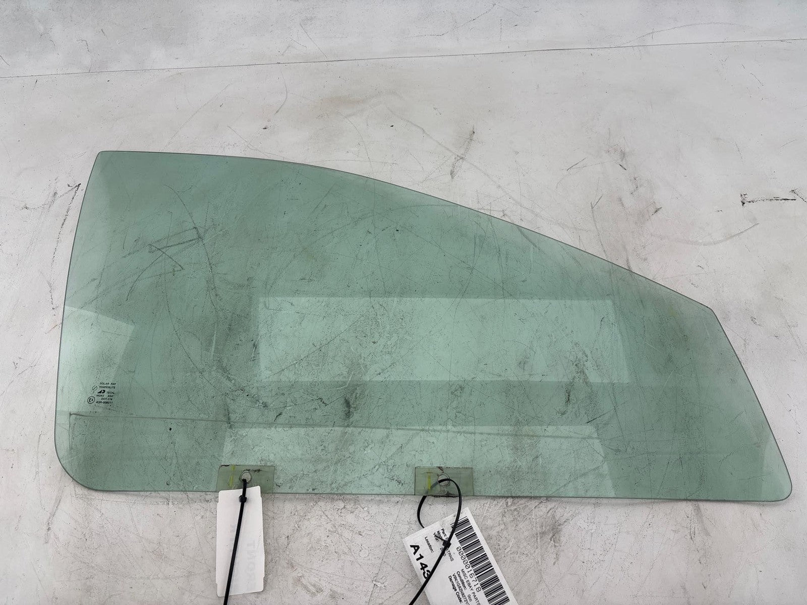 00-02 Saturn Sw2 Front Passenger Door Window Glass