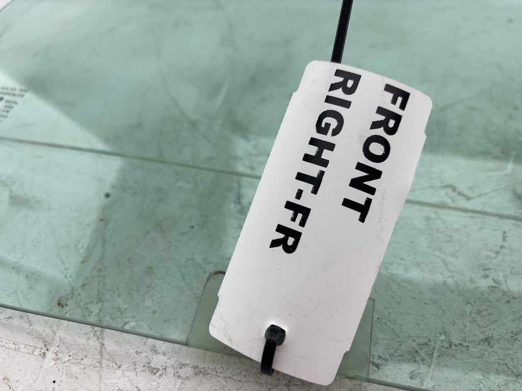 00-02 Saturn Sw2 Front Passenger Door Window Glass