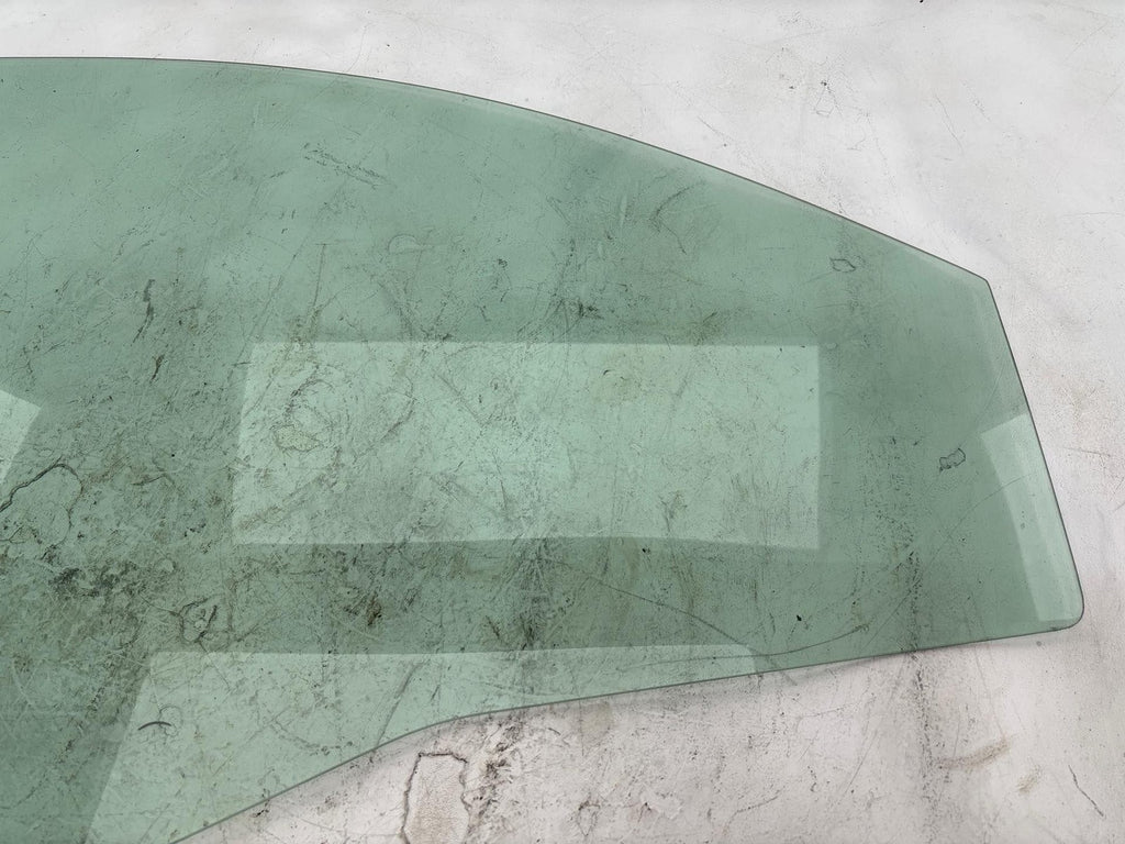 12-17 Fiat 500 Front Right Door Window Glass Oem