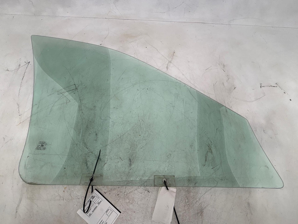 00-02 Saturn Sw2 Front Driver Side Door Window Glass