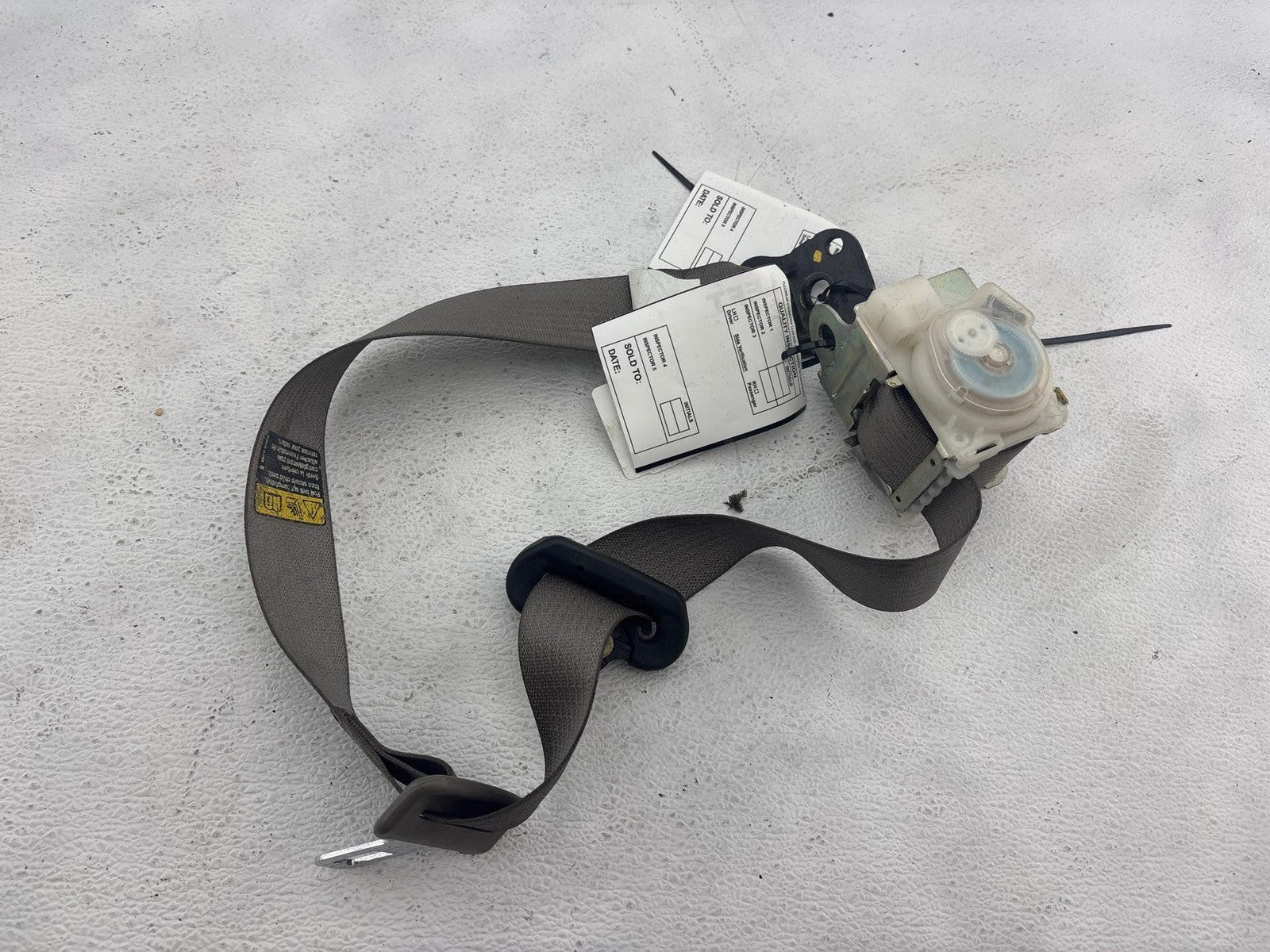 03-04 Hummer H2 Rear Left Driver Side Seat Belt Seatbelt Retractor Oem