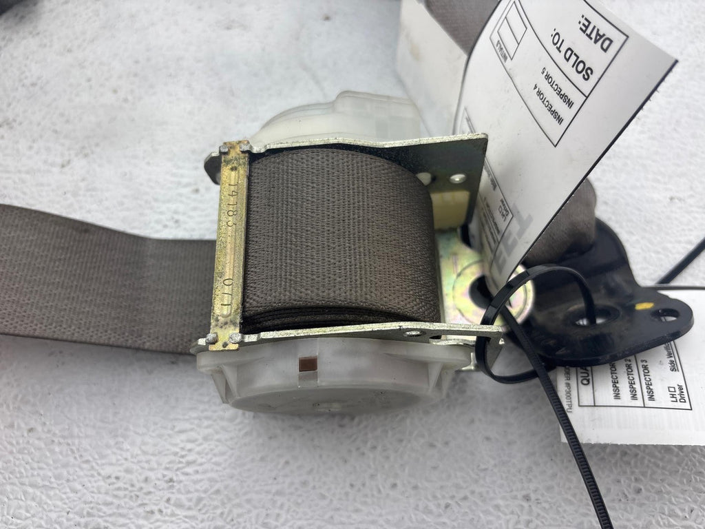 03-04 Hummer H2 Rear Left Driver Side Seat Belt Seatbelt Retractor Oem