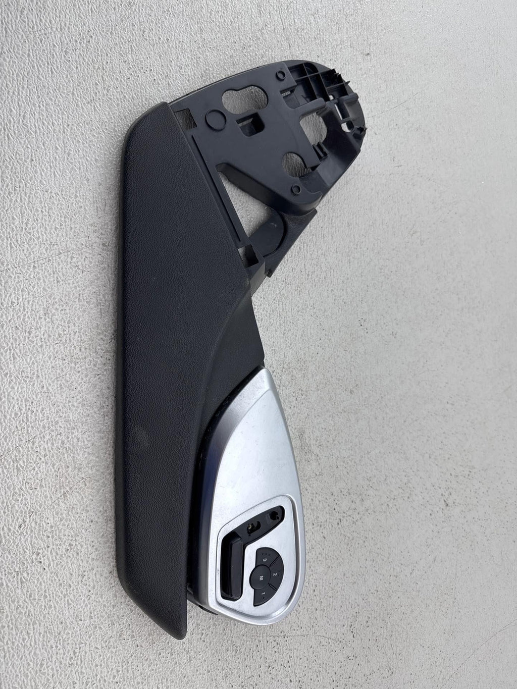 06-12 Mercedes Gl450 Front Right Seat Side Trim Panel W/Switch Control Seat Oem