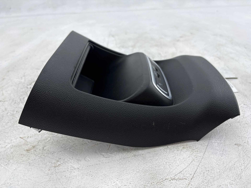 18-24 Alfa Romeo Stelvio Rear Console Usb &Seat Heater Control Switch W/Trim Oem