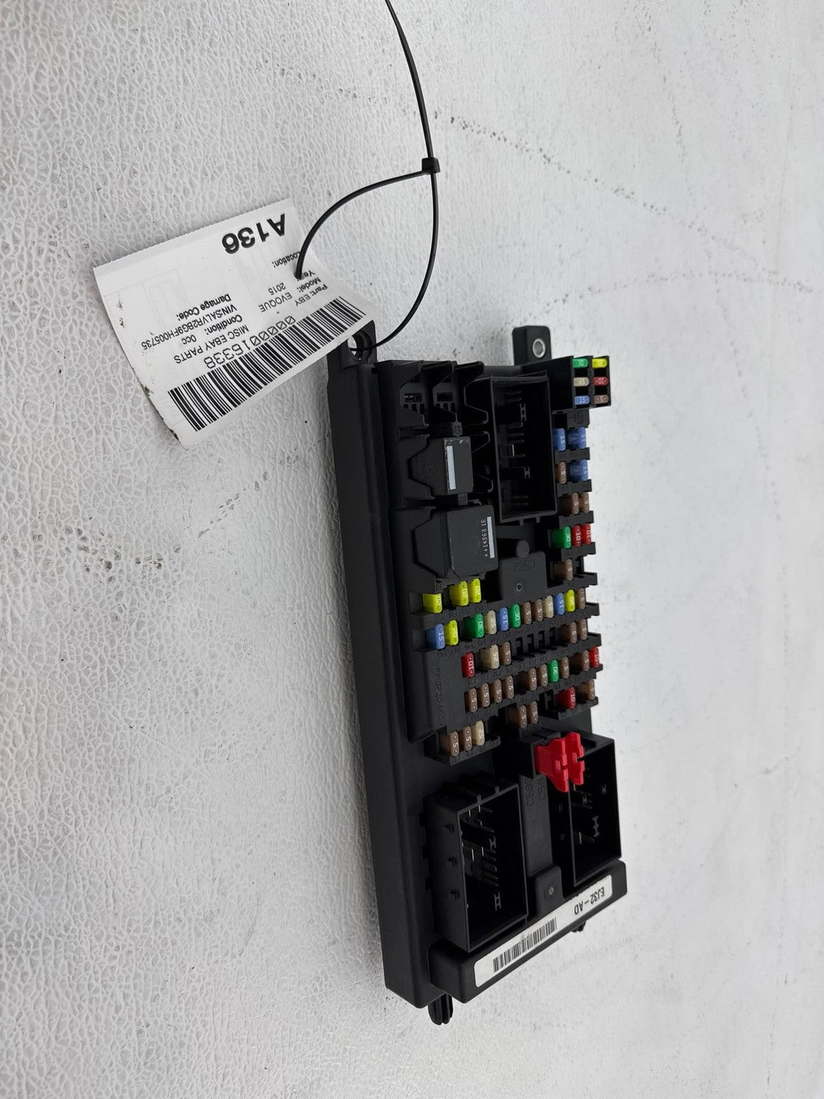 12-15 Evoque Electronic Cabin Fuse Relay Power Distribution Box Housing OEM