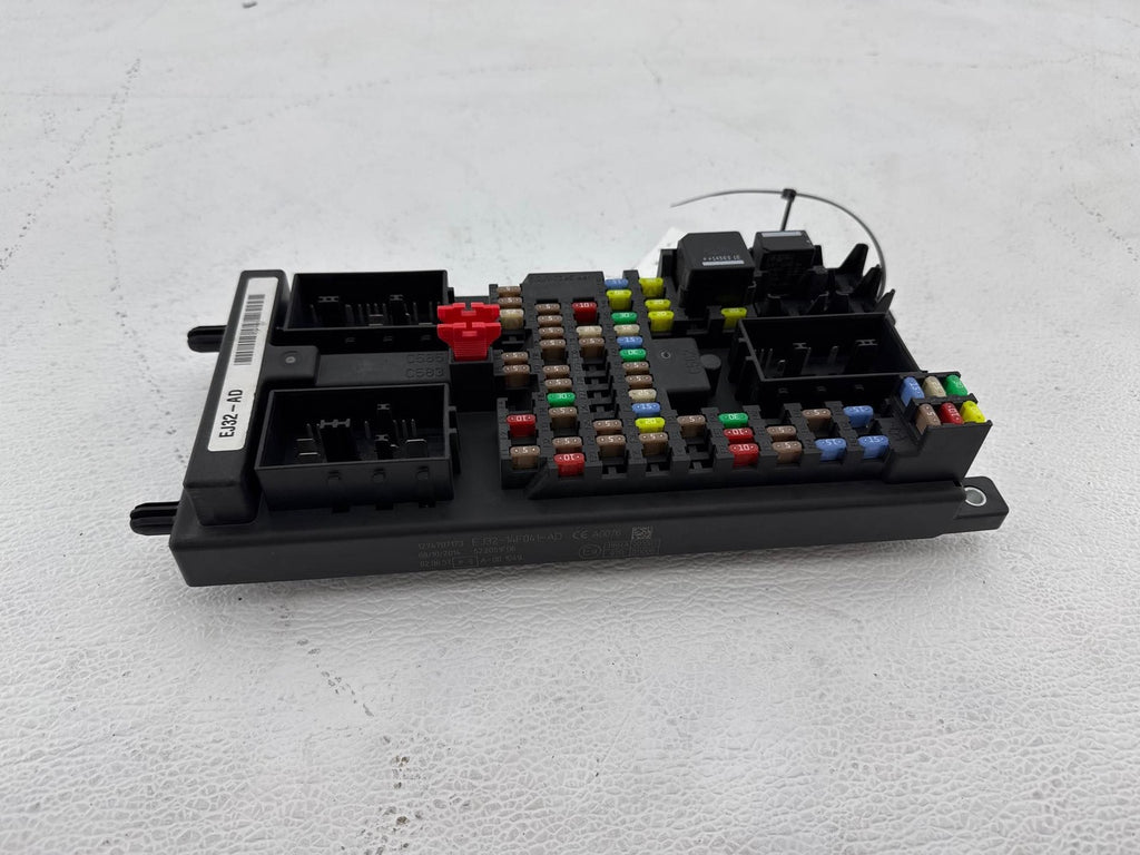 12-15 Evoque Electronic Cabin Fuse Relay Power Distribution Box Housing OEM