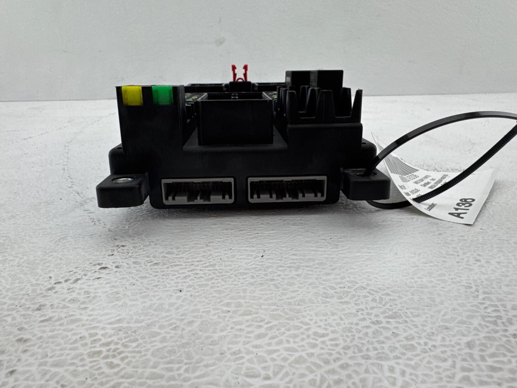 12-15 Evoque Electronic Cabin Fuse Relay Power Distribution Box Housing OEM