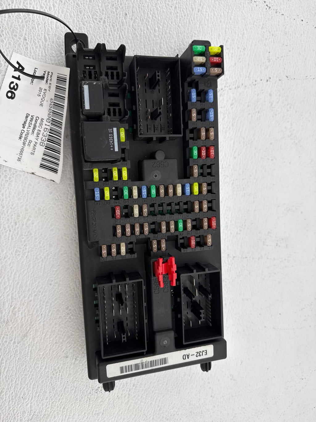 12-15 Evoque Electronic Cabin Fuse Relay Power Distribution Box Housing OEM