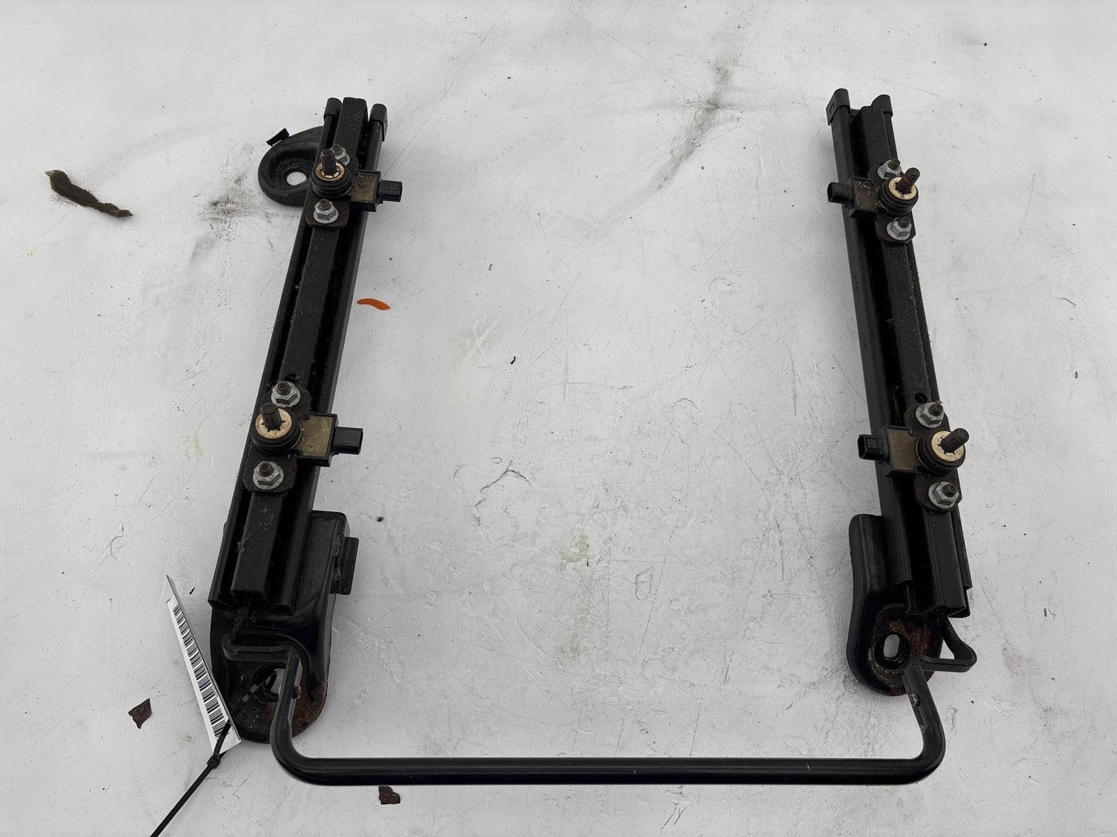 14-19 Nissan Versa Hatchback Front Right Seat Mounting Track Sliders Rails Oem