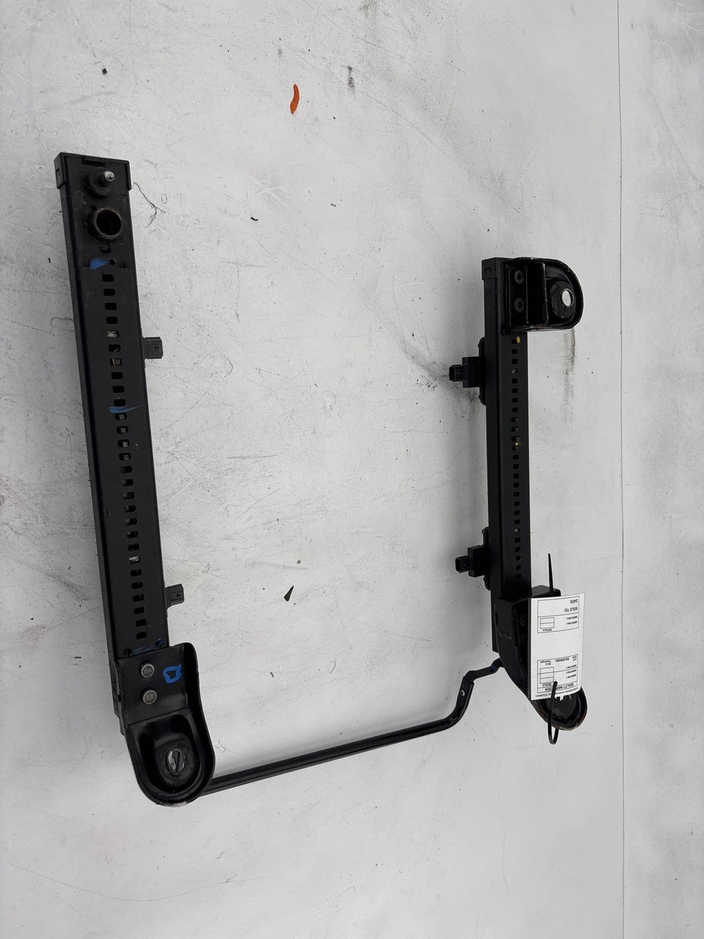 14-19 Nissan Versa Hatchback Front Right Seat Mounting Track Sliders Rails Oem