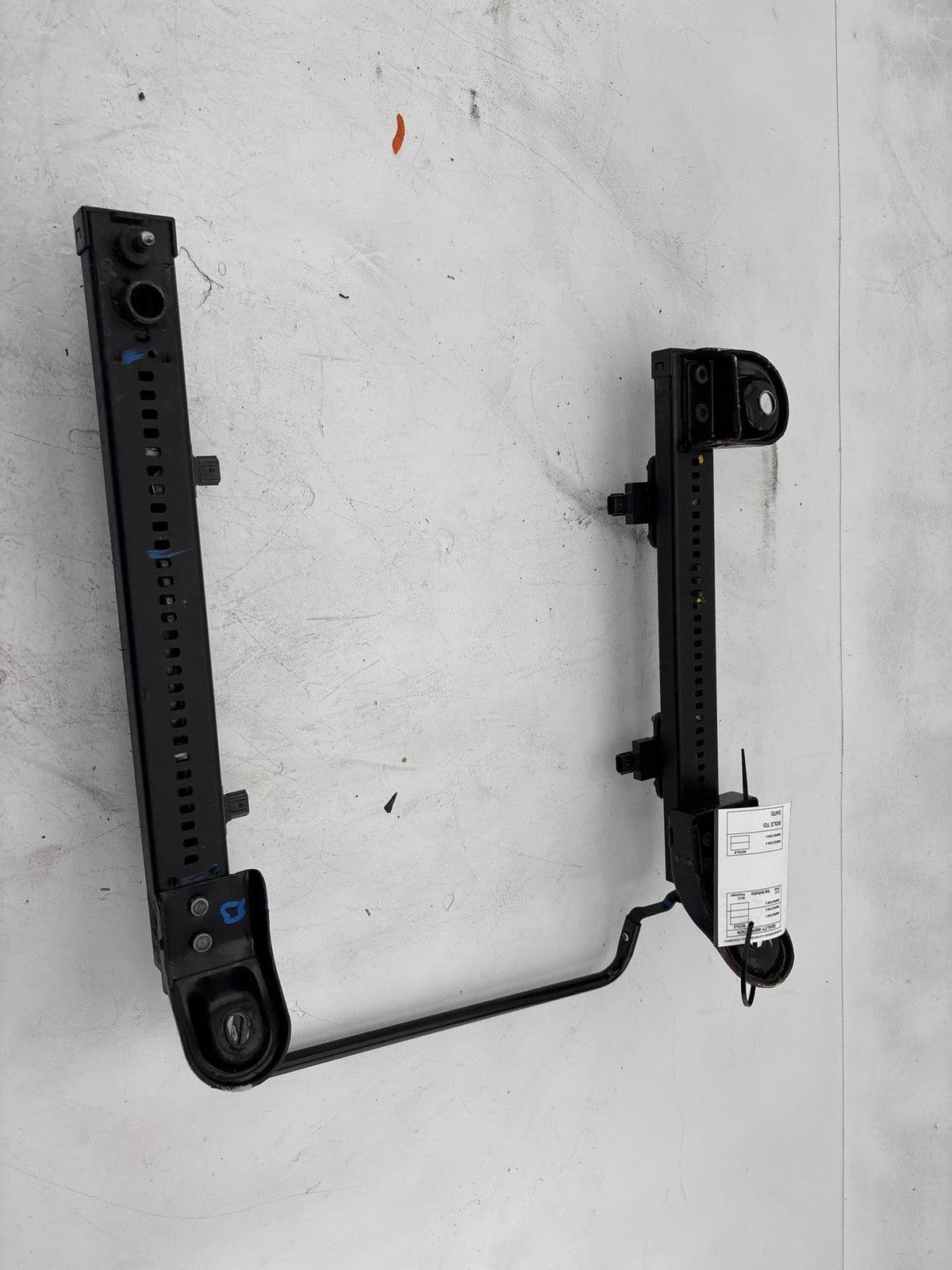 14-19 Nissan Versa Hatchback Front Right Seat Mounting Track Sliders Rails Oem