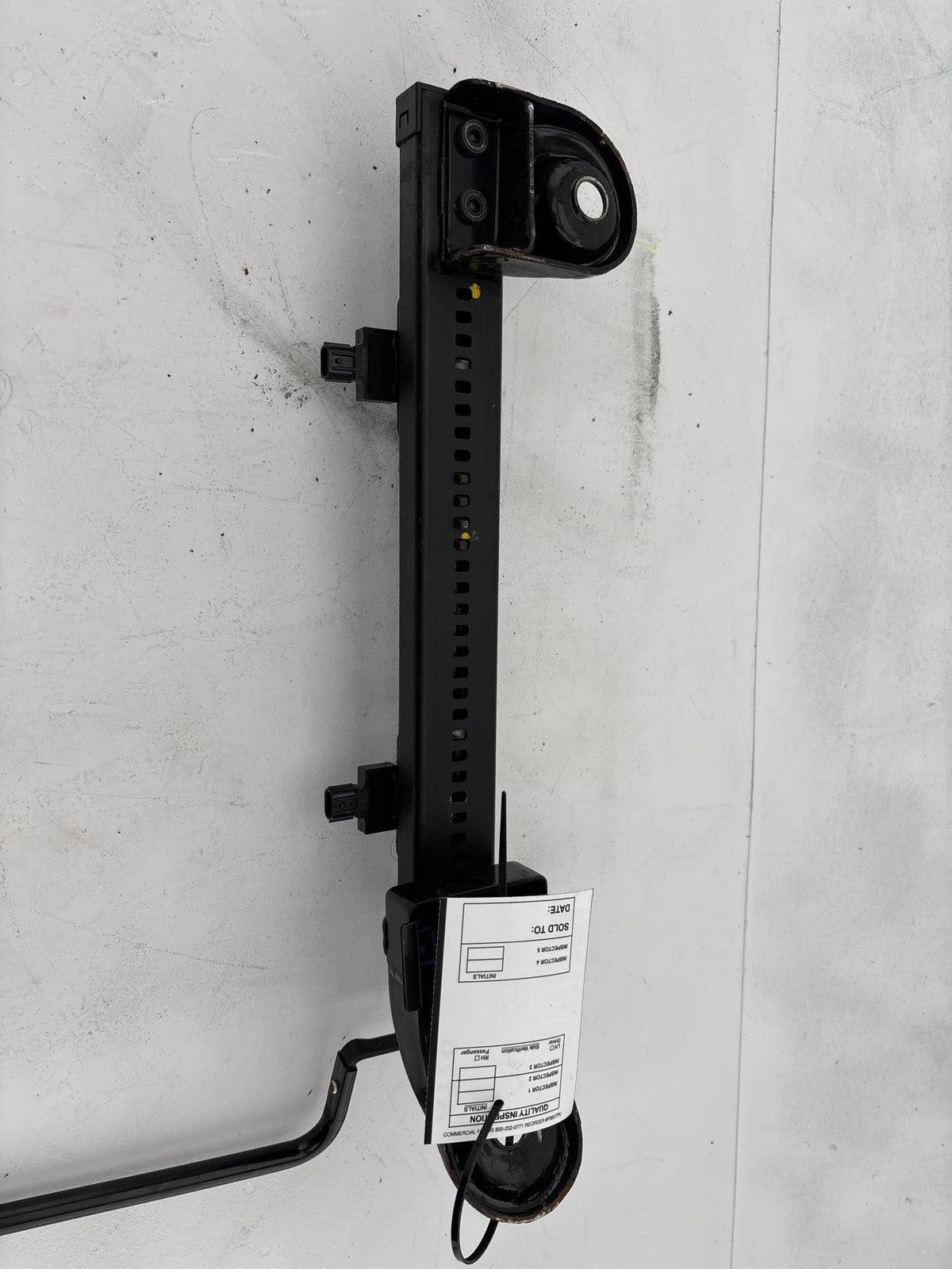 14-19 Nissan Versa Hatchback Front Right Seat Mounting Track Sliders Rails Oem