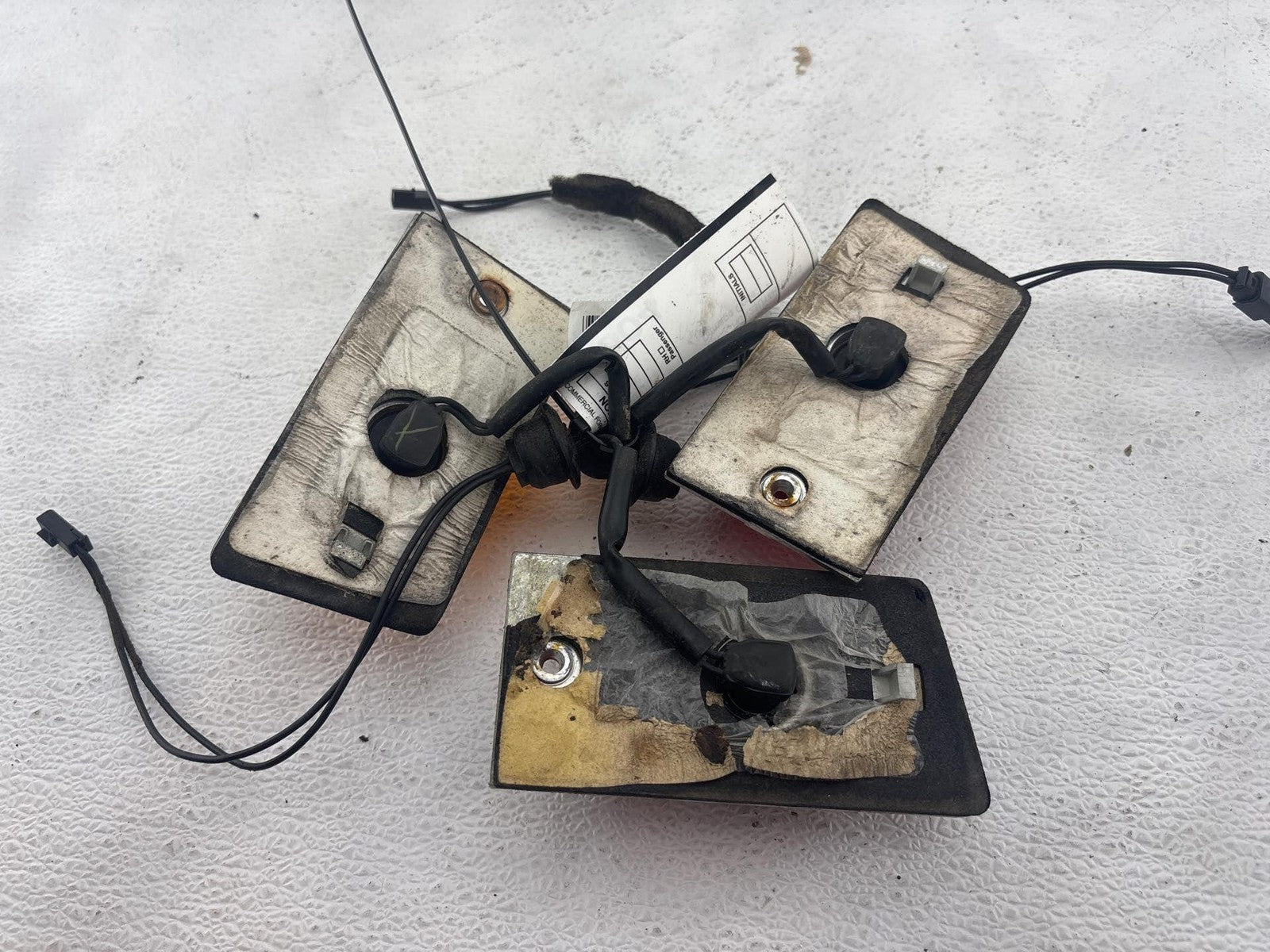 03-09 Hummer H2 Rear Right & Left Roof Clearance Marker Light Lamp Set