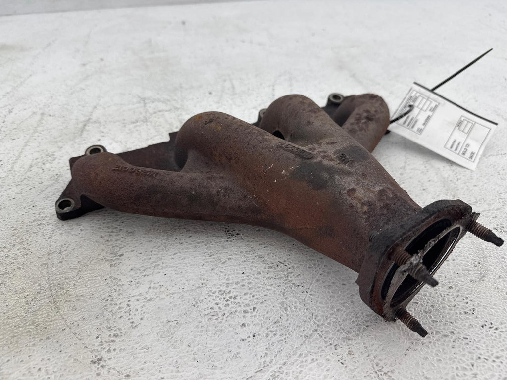 1999-2000 Saturn S Series Exhaust Manifold 21008237 Oem