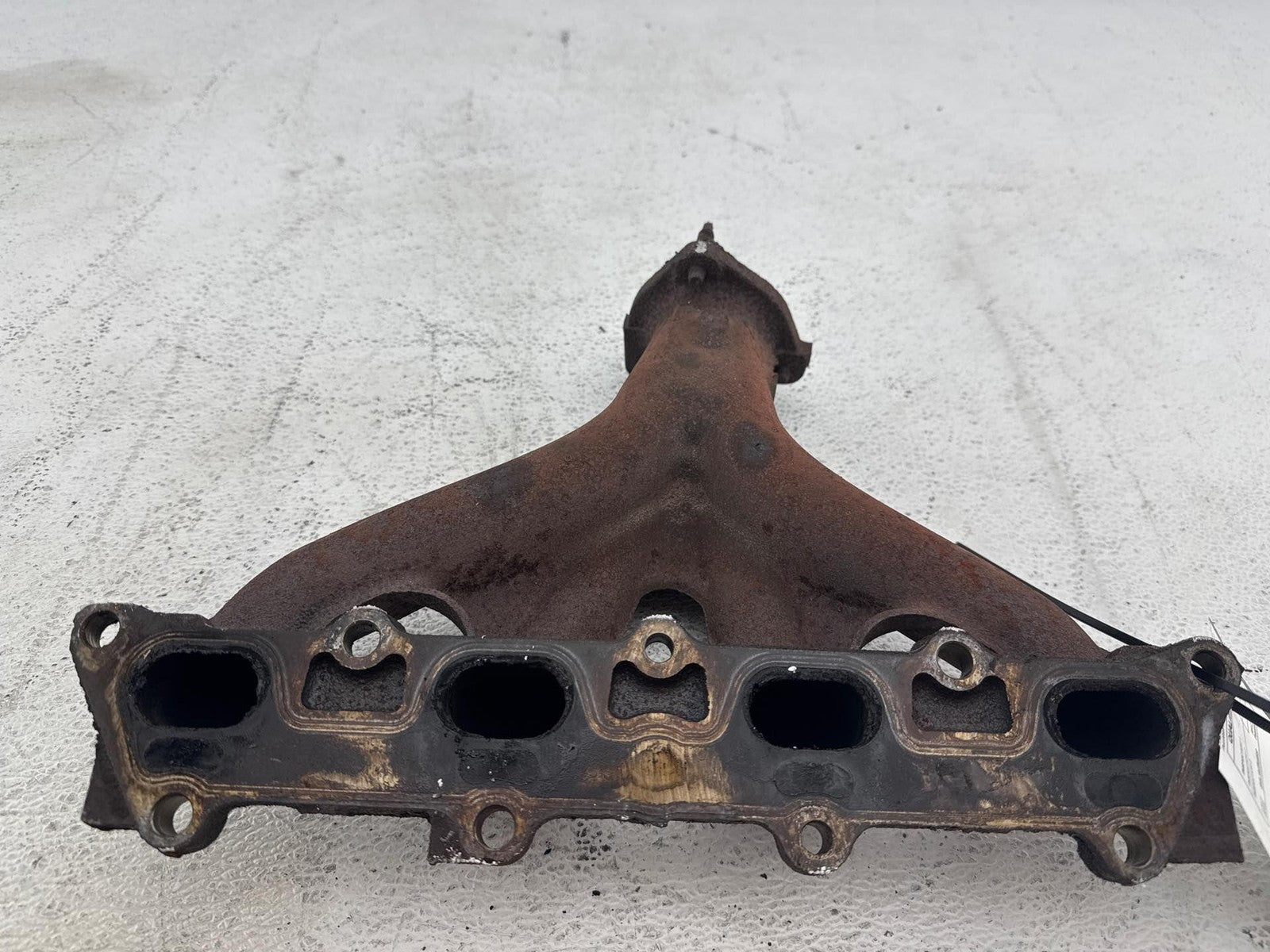 1999-2000 Saturn S Series Exhaust Manifold 21008237 Oem