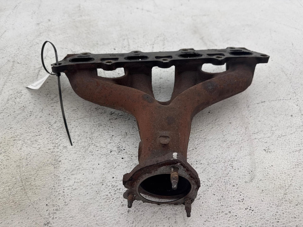 1999-2000 Saturn S Series Exhaust Manifold 21008237 Oem