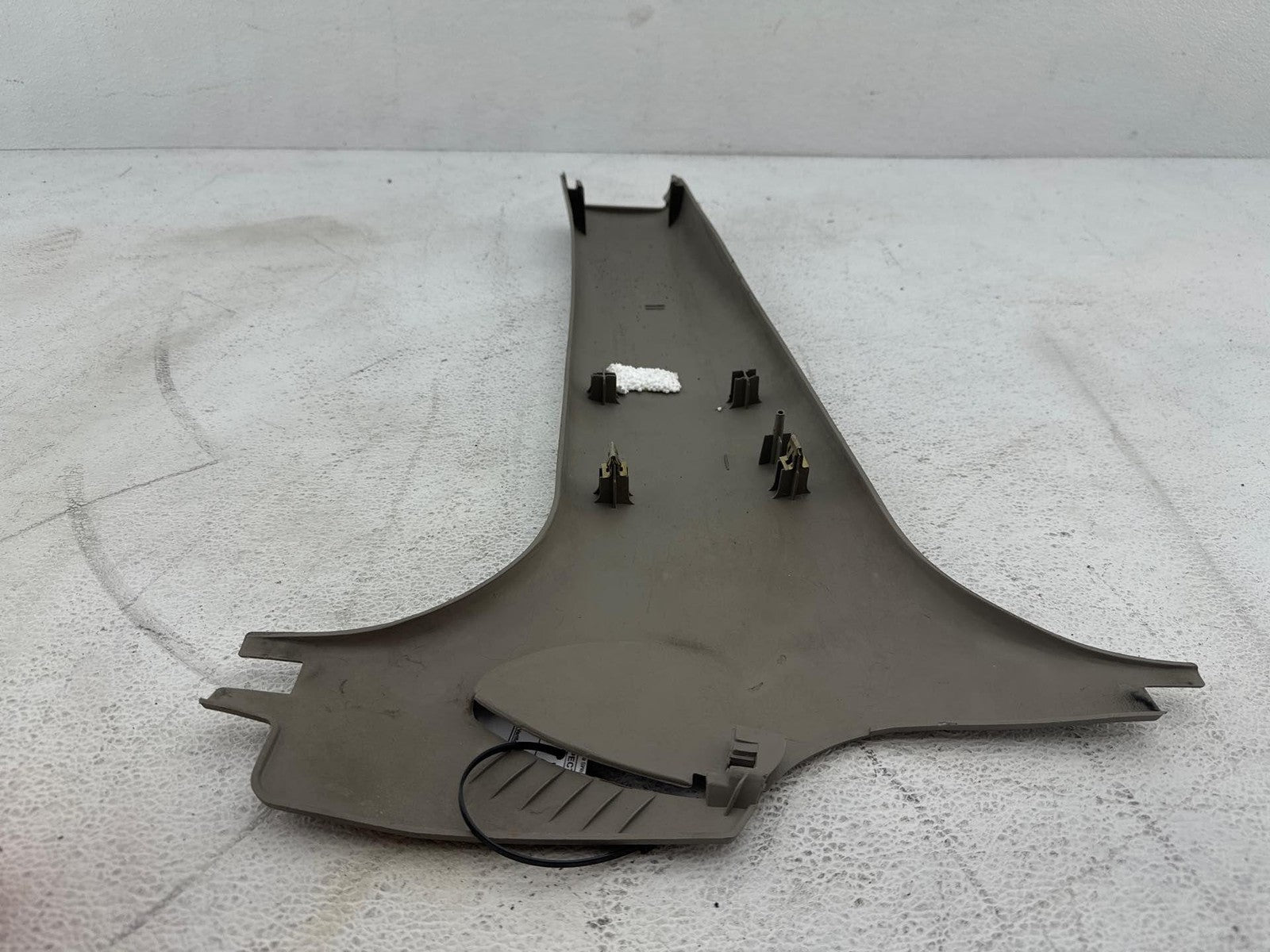 00-02 Saturn S Series Sw2 Passenger Side B-Pillar Panel Trim