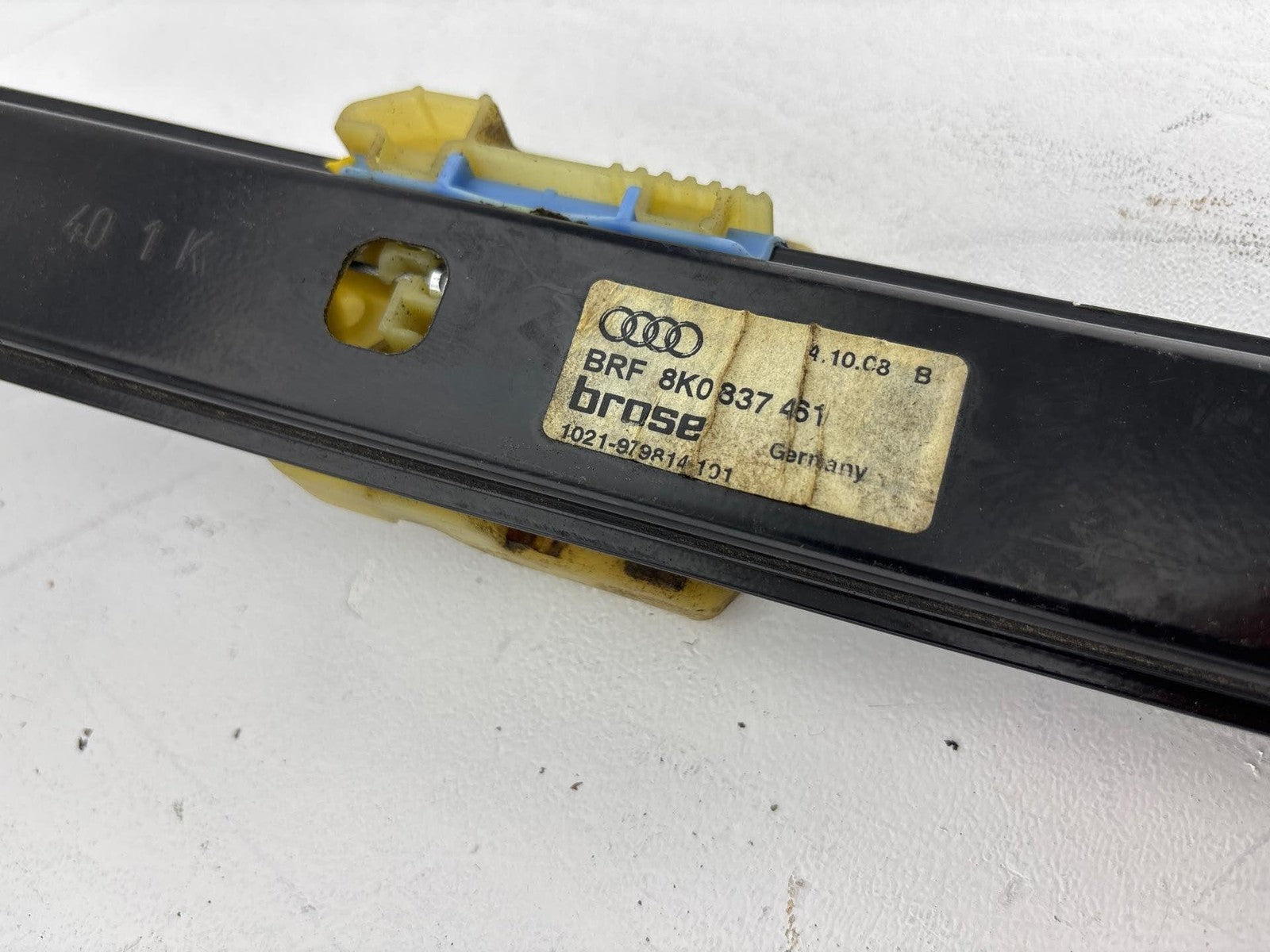 09-11 Audi A4 Front Left Side Door Window Ragulator W/ Motor Oem