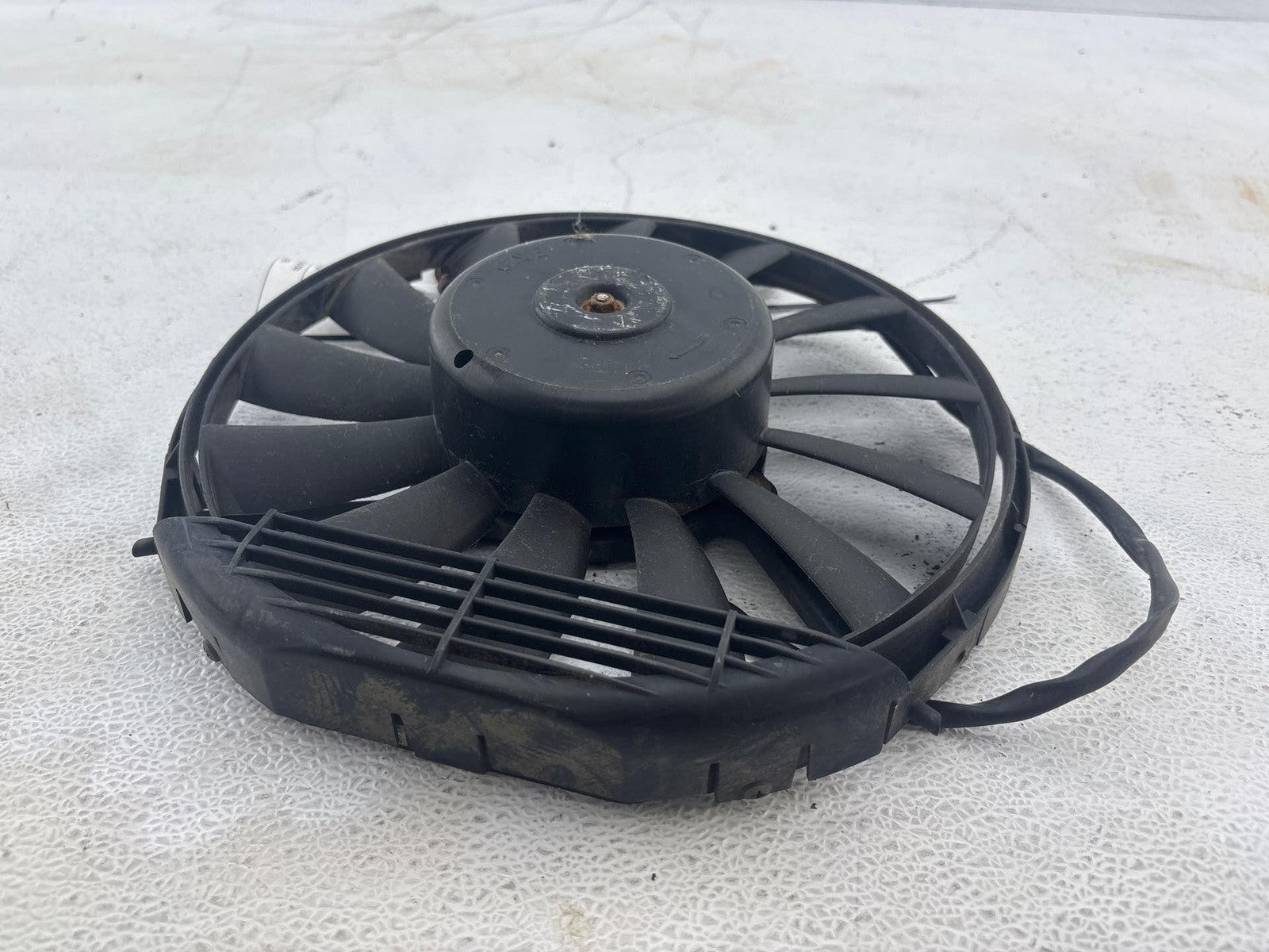 2000-2002 Audi S4 Radiator Cooling Fan Blade Oem