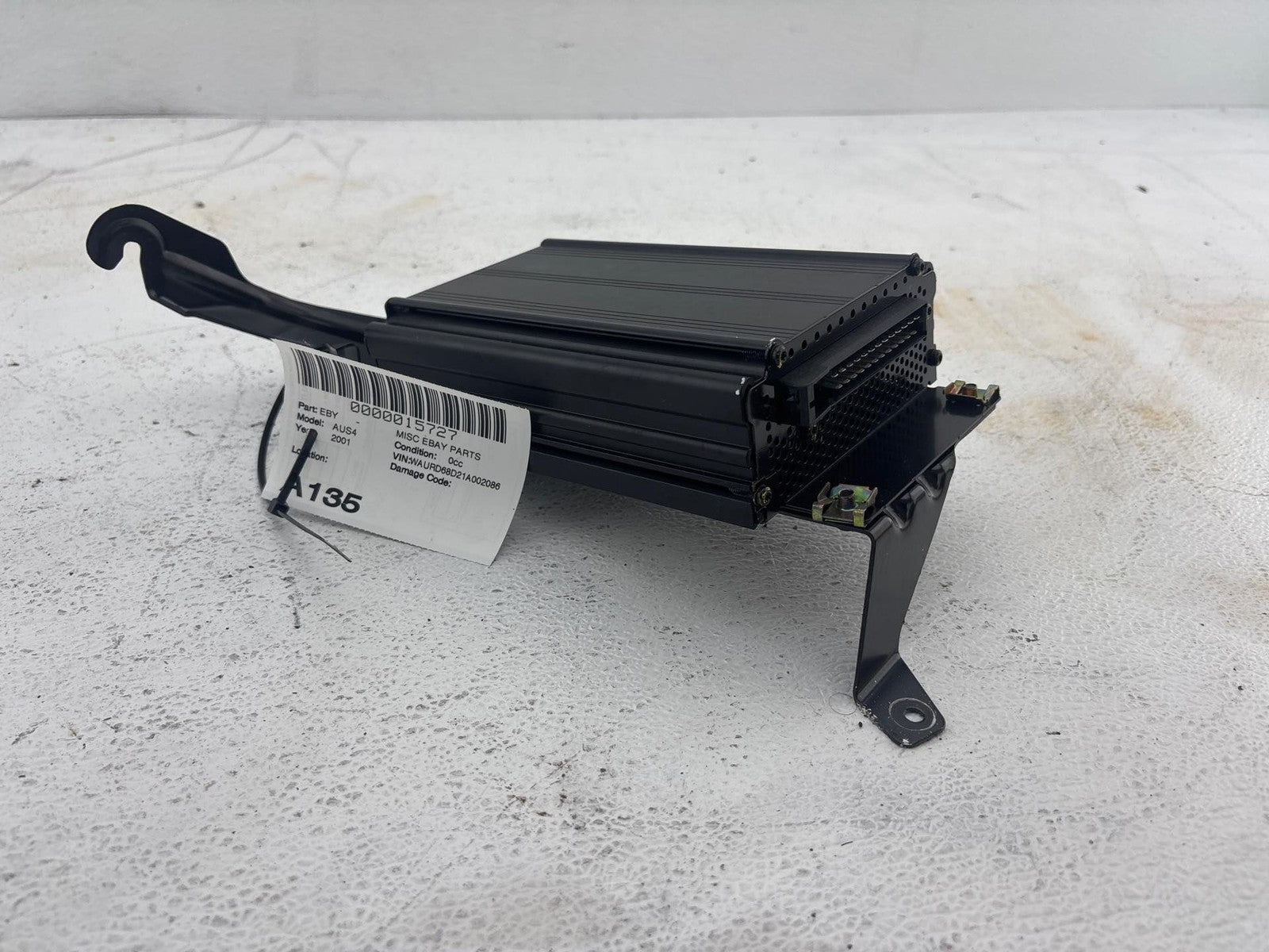 2000-2002 Audi S4 Audio Amplifier OEM 8D0-035-225-A