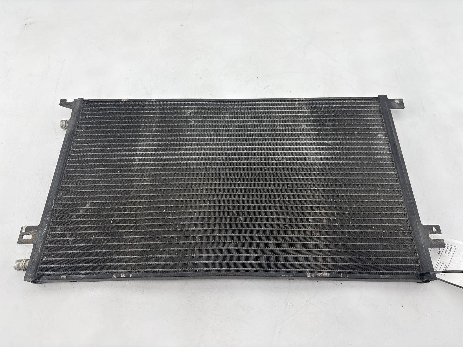 00-02 Saturn S Sw2 1.9L A/C Air Conditioning Condenser